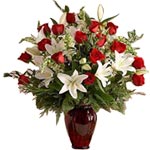 Exquisite Flower Bouquet of Treasured Tribute
