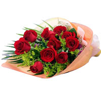Fragrant Make Them Blush 10 Red Roses Arrangement<br/><br/>