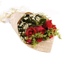 Artistic Blooming Bunch of 7 Roses<br/><br/>