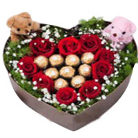 Beautiful Rose and Chocolate Gift Box
