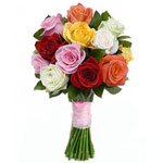 Artful X-Mas Eve Gift Hamper with Mixed Roses