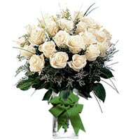 Our elegant ivory white roses that materialize purity and innocence, will captur...