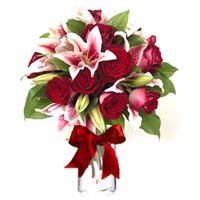 For a summer treat that cant be beat! Send this pretty bouquet of half a dozen o...