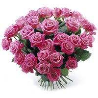 Looking for something really special? Send this exclusive bouquet of roses!<br>W...