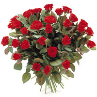Make Her flourish!<br>This wonderful composition of fresh roses will definitely ...