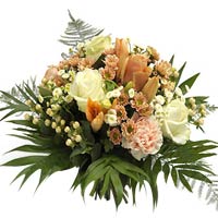 Marvelous bouquet, maintained in pink shades ravishes its beauty everyone! Compo...