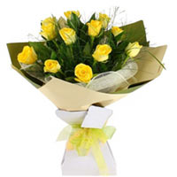 ( 12 Roses )Bouquet of yellow roses This symbolizes the friendship and truth, re...