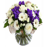 Flower arrangement in a vase, send this beautiful ...