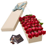 Long Stemmed Roses Gift Box Red 36