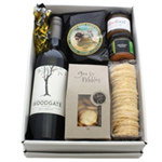 Beautiful Gift Basket of Holiday Assortments<br>