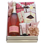 Adorable Seasons Greeting Hamper