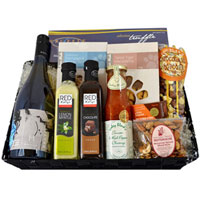 Juicy Gift Hamper Full of Goodies <br>