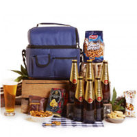 Luscious Wine n Delicacies Gift Hamper<br>