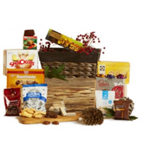 Nicely-Integrated Gift Basket of Sweet n Savory Treat<br>