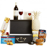 Personality-Filled Holiday Pleasure Wine n Assortments Hamper<br>