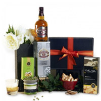 Viscous Whiskey N Gourmet Nibbles Gift Hamper<br>