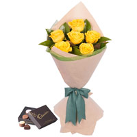 Magical Bouquet of Blossoming Six Long Stemmed Yellow Roses