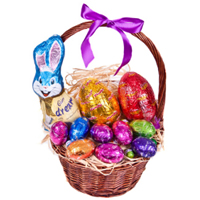 Gift your beloved this Smart Easter Extravagance Chocolate Gift Basket and creat...
