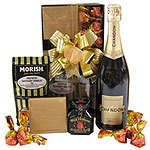 Captivating christmas Hamper