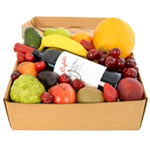 Deluxe Fruit Hamper With Red Wine