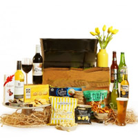 Special Wine Selection Gift Hamper of Goodies<br>
