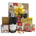 Alluring Memorable Gift Hamper