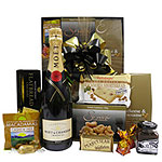 Joyful christmas Family Fun Hamper