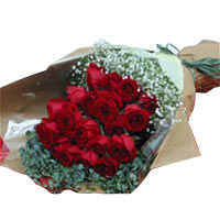 Mesmerizing Bouquet of 2 Dozen Red Roses