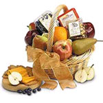 Delectable New Years Fruit Hamper with Dry Fruits from Santa