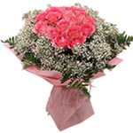 Charming Bunch of Pink Roses