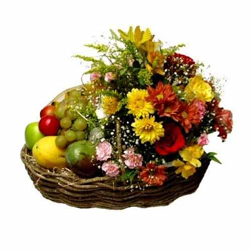 Feelings are delivered perfectly when you send this Exquisite Fresh Fruits and F...