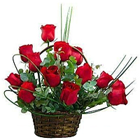 Red roses symbolize love and passion. Give this sw......  to Praia Grande