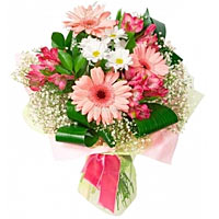 Classic bouquet by flowers, suitable for every occasion. A mixture of gerberas, ...