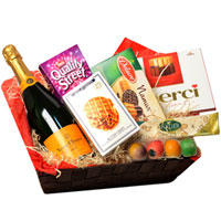 Ravishing Ultimate Holiday Basket of Goodies