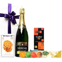 Enchanting Ultimate Festive Hamper of Assortments