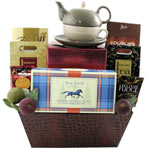A Classic Gift, this Flavored Tea Hamper for New Y...