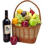 This charming, deluxe wicker market basket comes f......  to Hudson