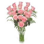 Dramatic 18 Pink Roses with Romantic Notion