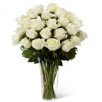 Seasonal 18 White Roses in Vase