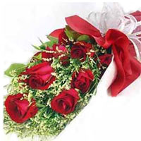 8 red roses, match greenery, single-side package. ...