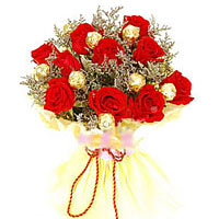 11 red roses, 8 chocolats, match greenery, flowers bouquet....