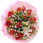 Beautiful Gift Set of Red Rose Bouquet and a Chocolate Box