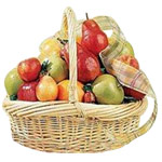 A classic gift, this Charming Fruits Basket makes ...