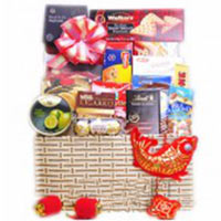 Exquisite Superior Selection Gift Basket