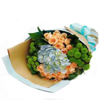 A classic gift, this Pretty Design Flower Bouquet ...