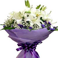 6 white lilies, match baby's breath, forget-me-not......  to Wuyishan