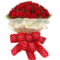 33 red roses, matc33 red roses, match greenery, wh......  to Fanyu