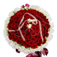 99 red roses and a chocolate in middle,matched wit......  to Jiashan