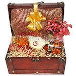 Adorable New Year Hampers as Gift