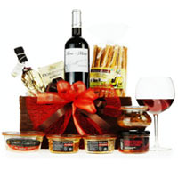 Enigmatic Taste of Tradition Gourmet Gift Basket